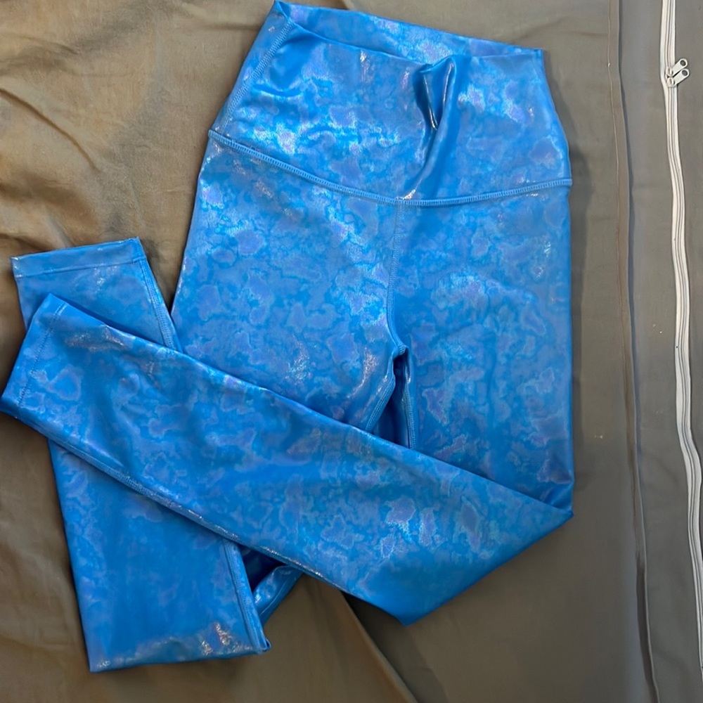 blue holo carbon38 leggings